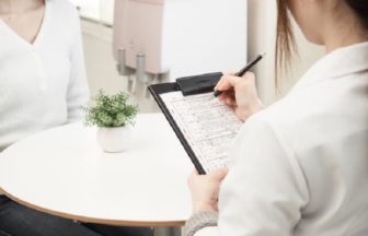 ワキガは脱毛で治る？ワキガ臭におすすめの脱毛方法は？